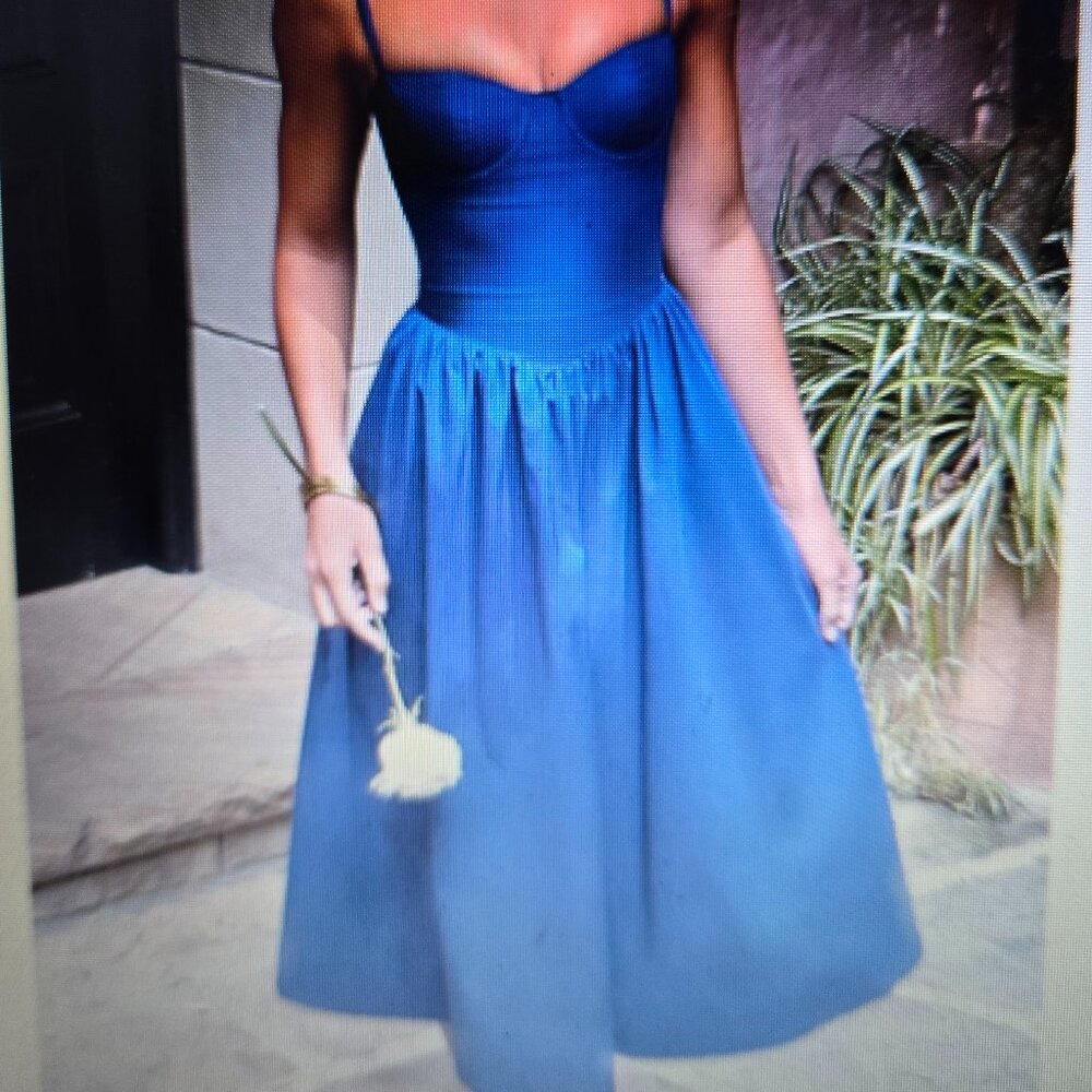 Women's Midi Dress W/ Voluminous Skirt, Adjustable Straps & Pockets  Sz: M Navy - Picture 10 of 16